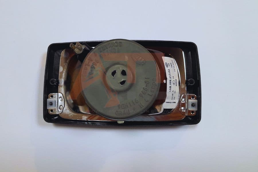 Przednia lampa Atlas