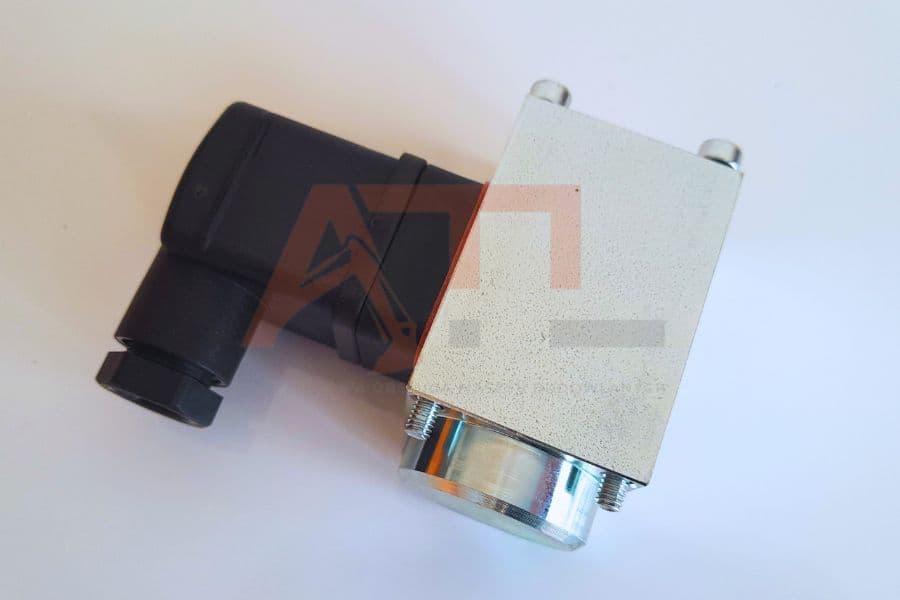 Elektrozawór pompy Linde 12V Atlas 41B 72E