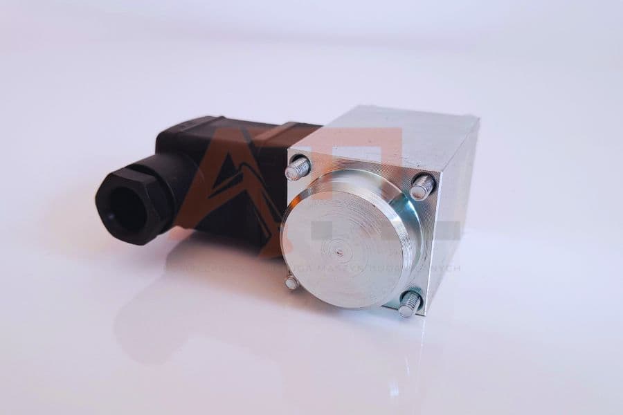 Elektrozawór pompy Linde 12V Atlas 41B 72E